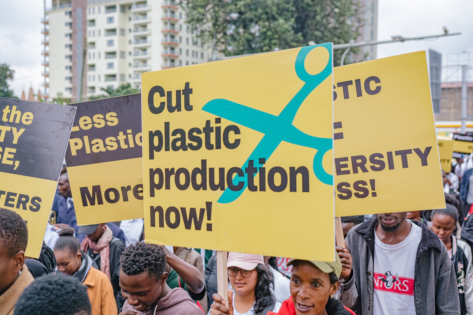Des artistes et des militants réclament un traité mondial pour mettre fin à l'ère du plastique